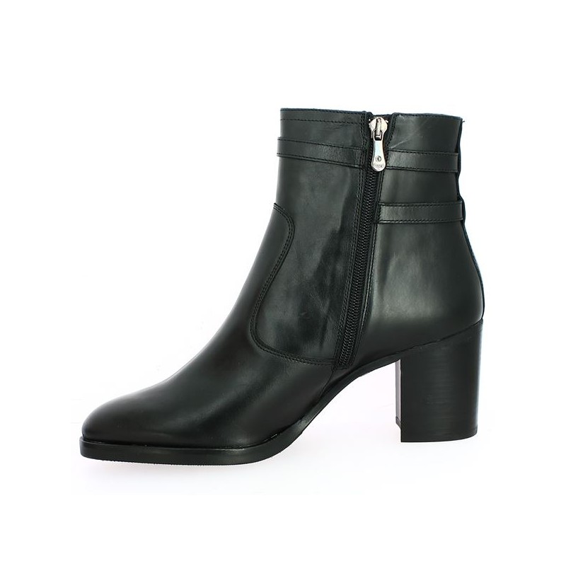 Ghislaine - Black leather ankle boot with heel - Heeled boots 42, 43 ...