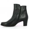 Gabor boots 8, 8.5, 9, 9.5 black heel large size notched sole, interior view