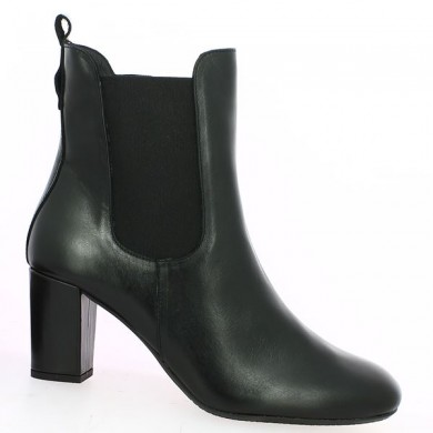 black leather wide heel square toe boot 42, 43, 44, 45, profile view