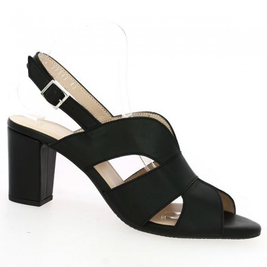 black sandal 7.5 cm heel Shoesissime, profile view