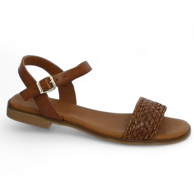 large size flat sandal in camel leather, profile view