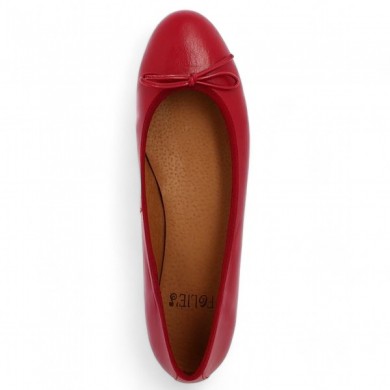 Folie's large size red leather ballerina, top view