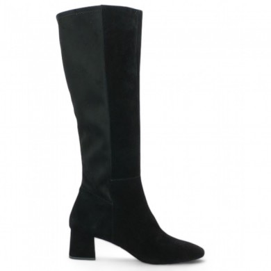 Shoesissime black velvet boot with small square toe and large heel, profile view