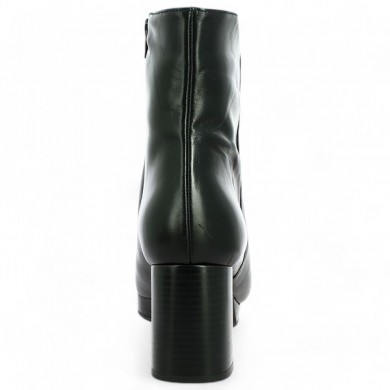 women's large platform boots in shiny black leather, rear view