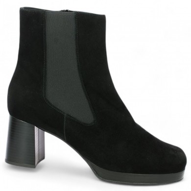 Shoesissime women's large black velvet platform boots, profile view