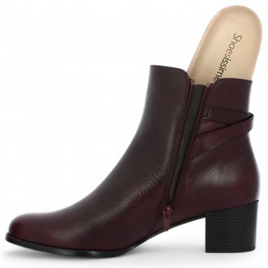 Shoesissime large size boot in burgundy leather with removable sole and small heel, view details