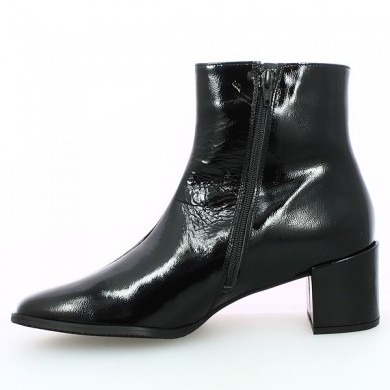 Black patent heel boots, women's large size, inside view